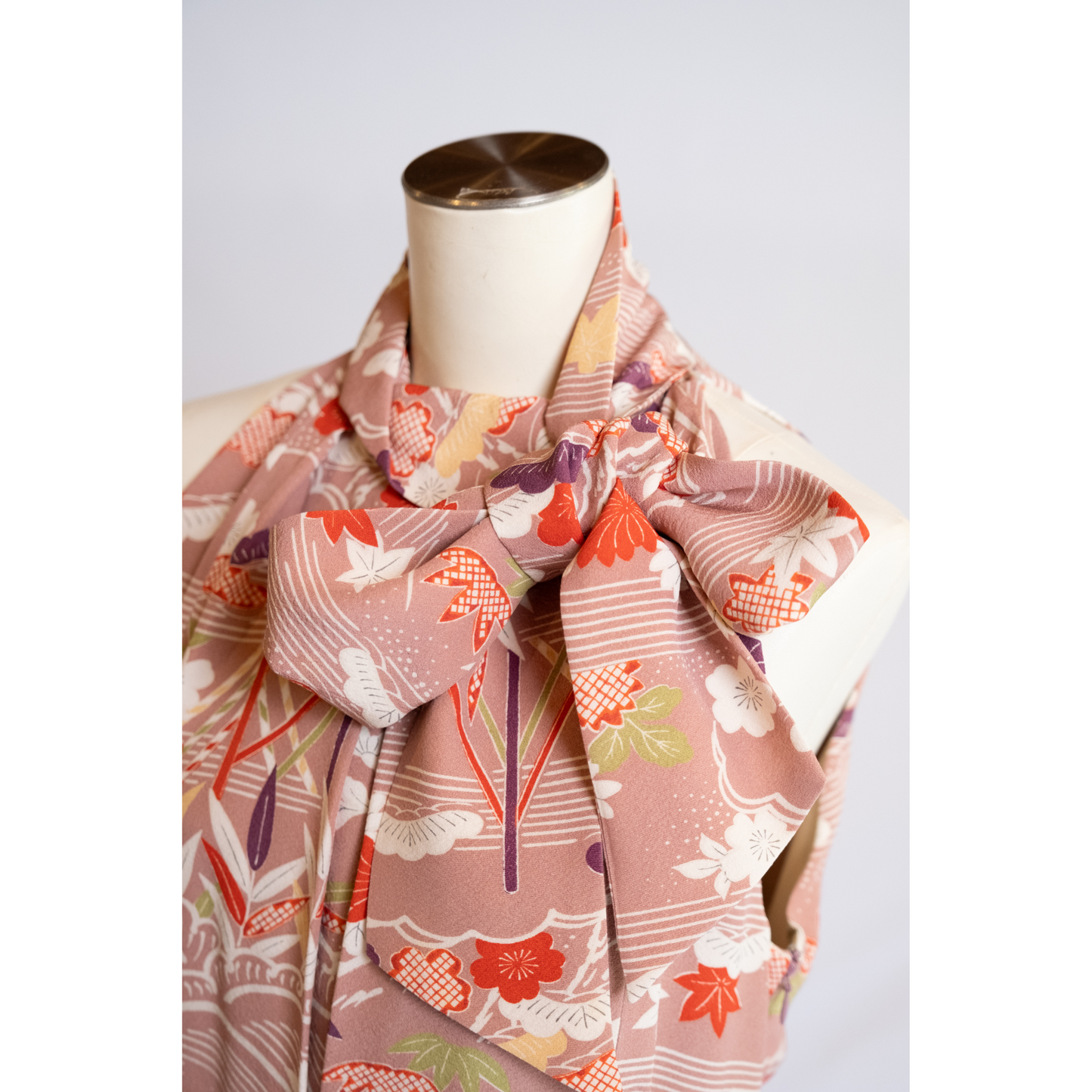 Robe licol à ruban | Goshodoki rose clair