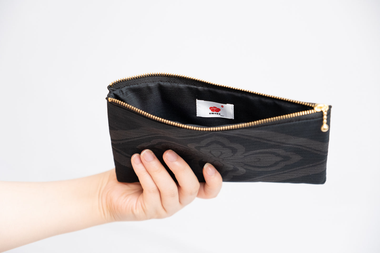 Black Kimono Flat Pouch | Hanabishi