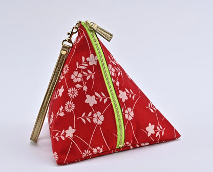 O juban Sankaku Pouch |Autumn grass with stems and leaves