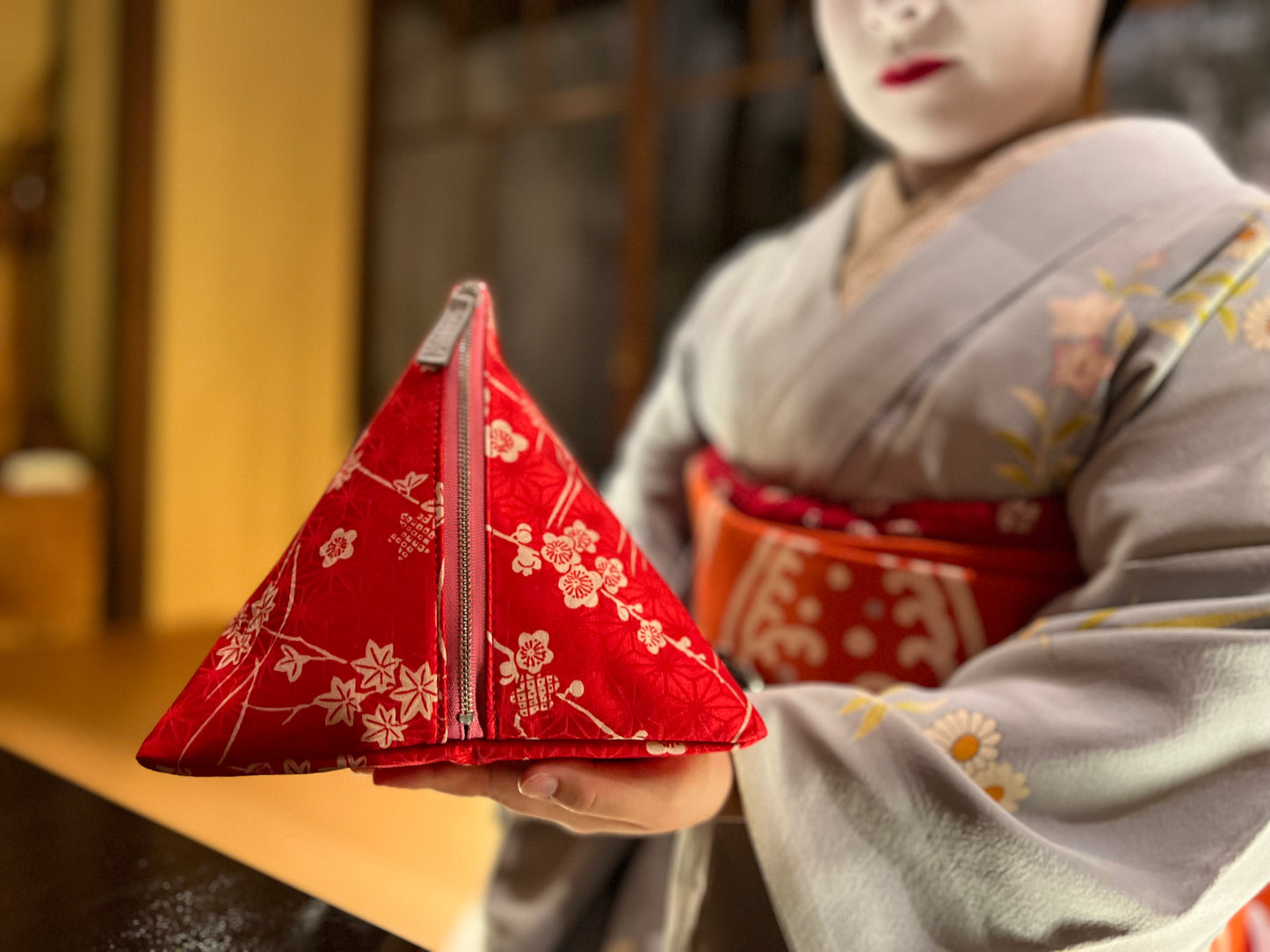 O juban Sankaku Pouch | Momiji Asanoha